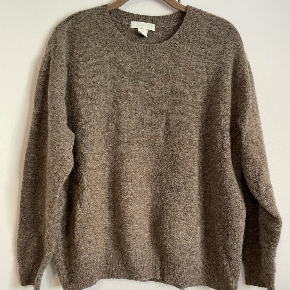 H&M | crew neck sweater